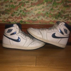 Air Jordan 1s Midnight/Metallic Navy Blue